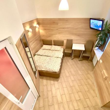 Невеликі Апартаменти-Смарт В Центральній Частині Біля Тц Магнус إلفيف المظهر الخارجي الصورة